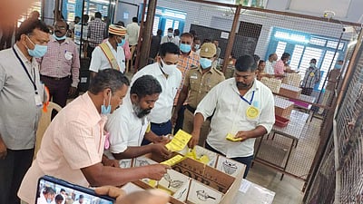 சாத்தூர்: கவுன்சிலர் தேர்தலுக்கான வாக்கு எண்ணிக்கை தொடக்கம்