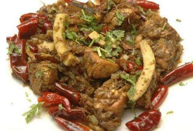 விருந்தாகவும் மருந்தாகவும் பள்ளிப்பாளையம் சிக்கன்!