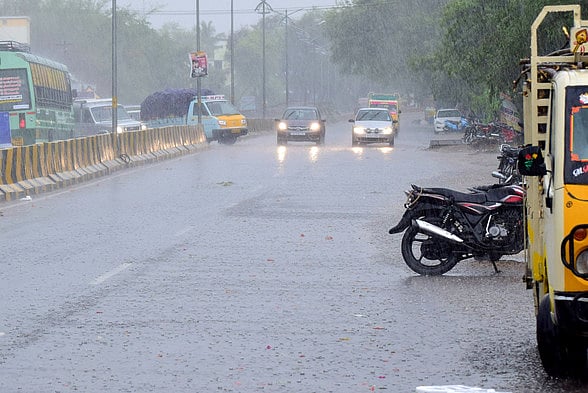 திருவள்ளூர், ராணிப்பேட்டை மாவட்டங்களுக்கு இன்று ரெட் அலர்ட்! தரைக்காற்று எச்சரிக்கை!