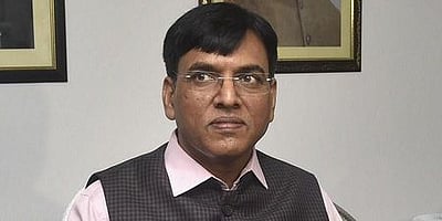 நிகழ்மாதம் 28 கோடி கரோனா தடுப்பூசிகள் தயாரிக்கப்படும்