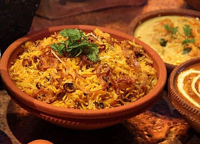 பிரியாணியும் பழைய சோறும்