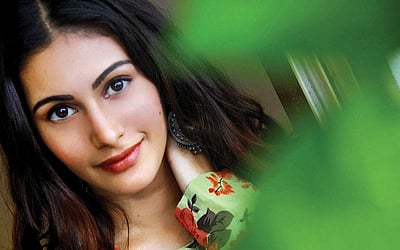 திரைக்கதிர்