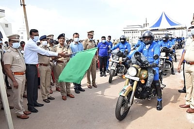 குமரியில் இருந்து குஜராத்துக்கு இருசக்கர வாகனப் பேரணி