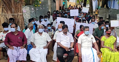 கோ.மருதப்பபுரம் ஊராட்சித் தலைவா் தோ்தலை மீண்டும் நடத்தக் கோரி கிராம மக்கள் உண்ணாவிரதம்