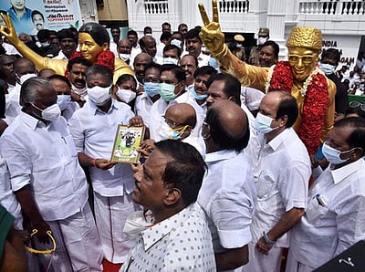 அதிமுக 50-ம் ஆண்டு பொன்விழா  - புகைப்படங்கள்