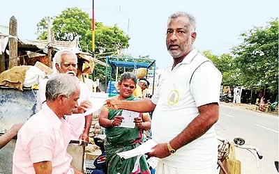 காந்தியின் கால் தடத்தில்!