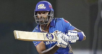 தில்லி சிறப்பான பந்துவீச்சு: மும்பை அணி 10 ஓவர்களில் 66/2