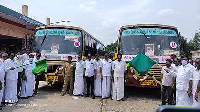 சீர்காழியில் புதிய வழித்தடத்தில் இரண்டு நகரப் பேருந்துகள் இயக்கம்