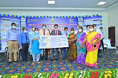 வாடிக்கையாளா் சேவை முகாம்: ரூ. 101 கோடி கடனுதவி வழங்கல்