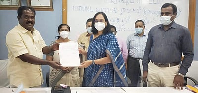 காஞ்சிபுரம் மாவட்ட ஊராட்சிக் குழுத் தலைவராக படப்பை மனோகரன் போட்டியின்றி தேர்வு