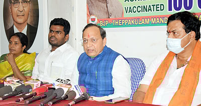 பெட்ரோல், டீசல் விலையைக் கட்டுப்படுத்த மாநில அரசு வரிகளைக் குறைக்க வேண்டும்: அருண் சிங்