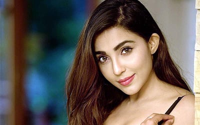 உத்தம வில்லன் புகழ் நடிகை பார்வதி - புகைப்படங்கள்