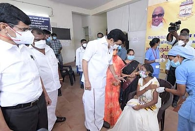 6ஆம் கட்ட மெகா தடுப்பூசி முகாம்: சென்னையில் முதல்வர் ஸ்டாலின் நேரில் ஆய்வு