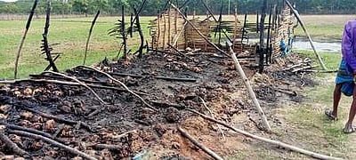 கொள்ளிடம் அருகே தீ விபத்தில் 500 கோழிகள் பலி