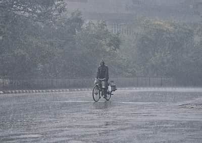 அந்தமானில் தொடங்கியது தென்மேற்குப் பருவமழை!