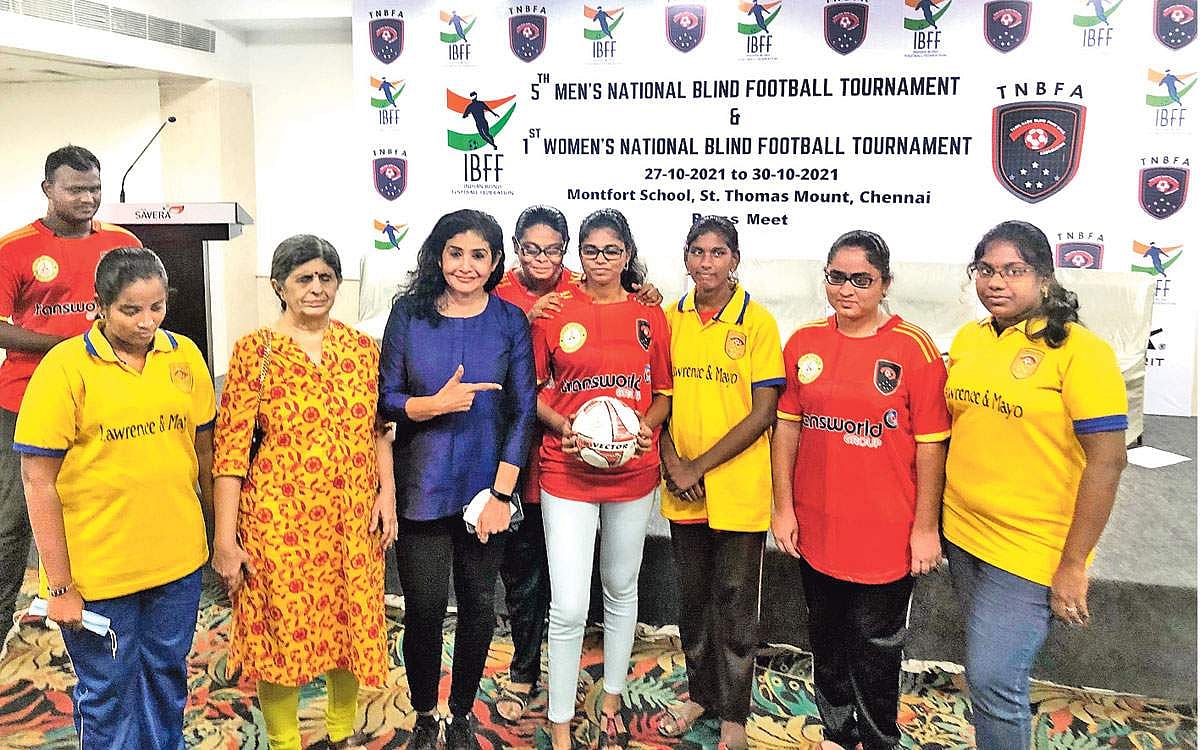 பார்வையற்றவர்களும் கால்பந்து விளையாடலாம்!