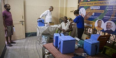 தமிழகத்தில் புதிதாக 1,075 பேருக்கு கரோனா