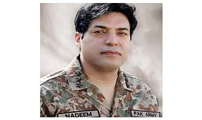 ஐஎஸ்ஐ புதிய தலைவா்: பாகிஸ்தான் பிரதமா் இம்ரான் கான் ஒப்புதல்