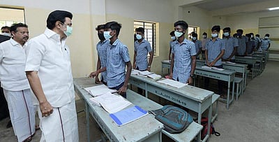 அரசுப் பள்ளியில் முதல்வர் ஸ்டாலின் திடீர் ஆய்வு