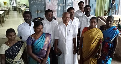 பண்ருட்டி ஒன்றியக்குழு கூட்டத்தில் அதிமுக உறுப்பினா்கள் வெளிநடப்பு