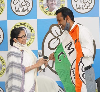 மம்தா கட்சியை நோக்கி படையெடுக்கும் பிரபலங்கள்