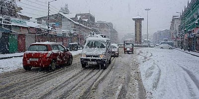 காஷ்மீர் பனிப்பொழிவை தேசியப் பேரிடராக அறிவித்தனர்