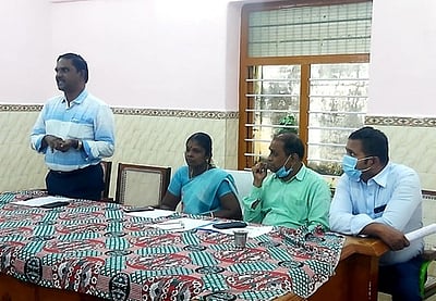 பருவ மழை முன்னேற்பாடு: அதிகாரிகள் ஆலோசனை