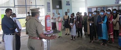 விபத்தில்லா தீபாவளி விழிப்புணா்வு நிகழ்வு