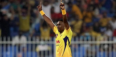 ஐபிஎல்: நோ பால் வழங்காத நடுவர் மீது கவாஸ்கர் விமர்சனம்