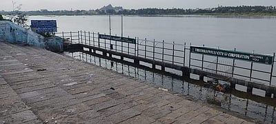 காவிரிக் கரைகளில் தடை: அம்மா மண்டபம் வெறிச்சோடியது!