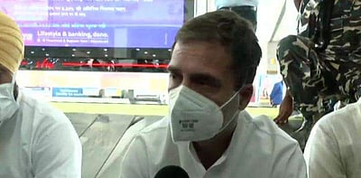 போராட்டத்தில் குதித்த ராகுல் காந்தி; லக்னெள விமான நிலையத்தில் நடப்பது என்ன?