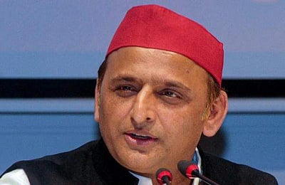 உயிரிழந்த விவசாயிகளின் குடும்பத்தினரை சந்திக்கிறார் அகிலேஷ் யாதவ்!