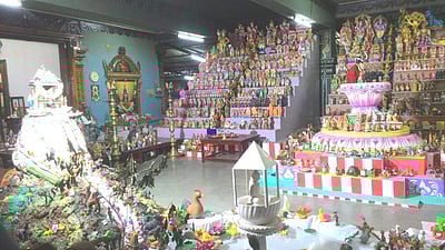 நவராத்திரி: மானாமதுரை, திருப்புவனத்தில் களைகட்டும் கொலு அலங்காரம்