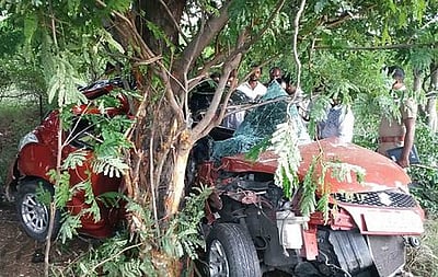 திருச்சி அருகே சாலை விபத்தில் தினமணி நிருபா் உள்பட இருவா் பலி