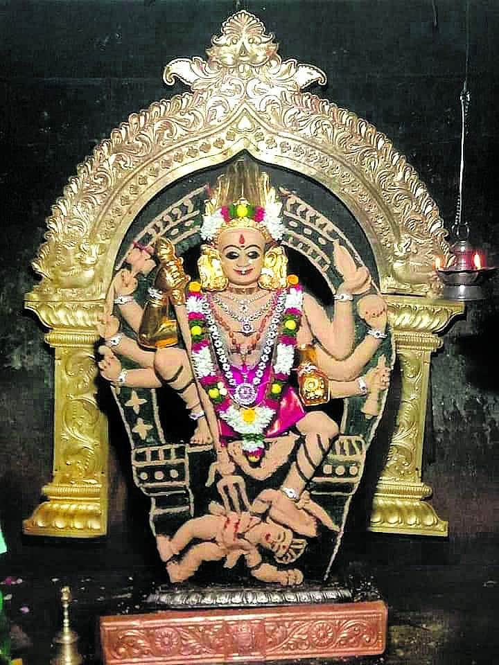 தேவியின் திருத்தலங்கள்: 44. பாரியூர் கொண்டத்துக் காளியம்மன்