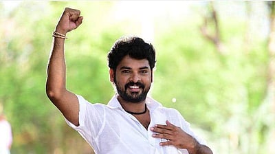 விஜய், சிம்பு பட இயக்குநருடன் இணையும் விமல் !