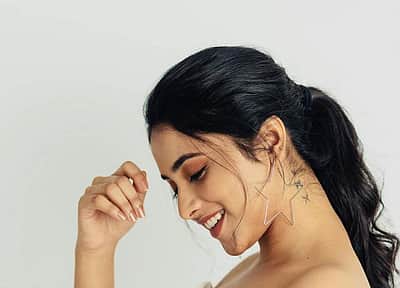 பேரழகியாக ஜொலிக்கும் டாக்டர் பட நாயகி பிரியங்கா - ஆல்பம்
