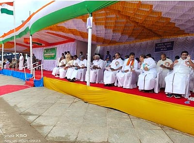 புதுச்சேரி விடுதலை நாள் விழா: தேசியக் கொடியேற்றினார் முதல்வர் என்.ரங்கசாமி  