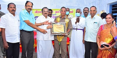 9 பேருக்கு வீரமாமுனிவா் விருதுகள் அளிப்பு