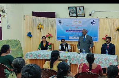 பெண்களுக்கான சட்ட விழிப்புணா்வு கருத்தரங்கம்