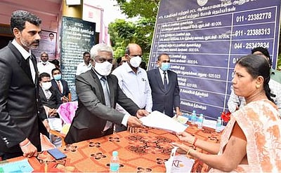 புதிய வடிவிலான சட்ட விழிப்புணா்வு முகாம்