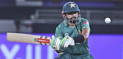டி20 உலகக் கோப்பையில் முதல்முறையாக விளையாடி அதிக ரன்கள் எடுத்த பாகிஸ்தான் வீரர்