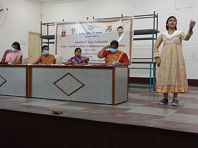 ஜவாஹா்லால் நேரு பிறந்த நாள் பேச்சுப்போட்டி