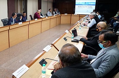 தில்லியில் பள்ளிகளுக்கு ஒரு வாரம் விடுமுறை: முதல்வா் அரவிந்த் கேஜரிவால் அறிவிப்பு