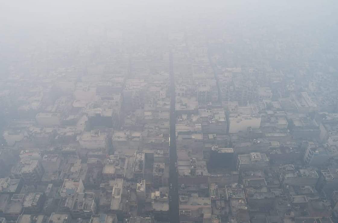 காற்று மாசு விவகாரம்: அவசரக் கூட்டத்தைக் கூட்ட மத்திய அரசுக்கு உத்தரவு