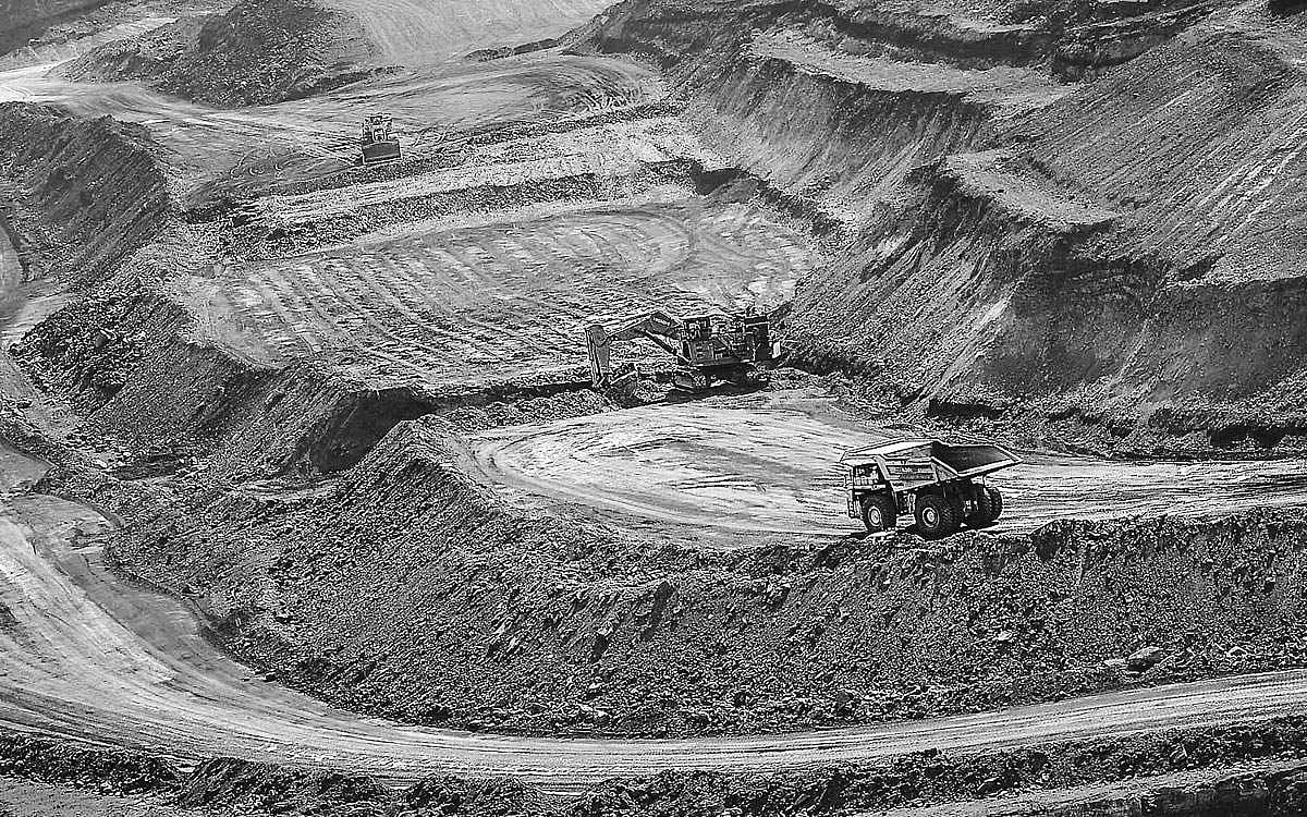 வேலை... வேலை... வேலை...