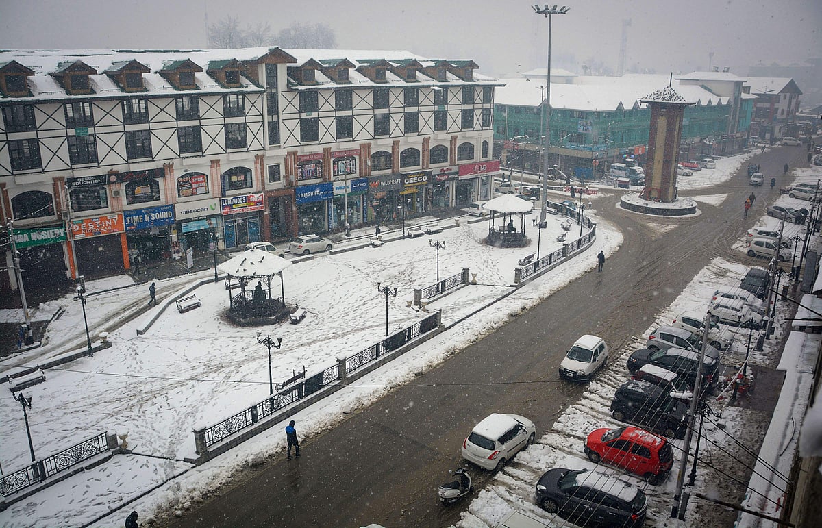 மைனஸ் 1.2 டிகிரி கடுங்குளிர்நிலையால் நடுங்கும் ஸ்ரீநகர்; டிராஸில் மைனஸ் 13.4 டிகிரி