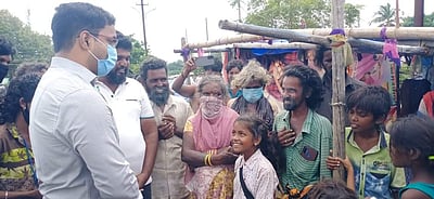 நரிக்குறவர் சமுதாயத்தினருக்கு விரைவில் வீடு கட்டித்தரப்படும்: ஆட்சியர்