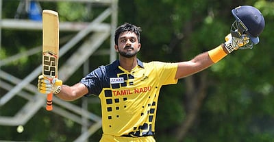 சிக்ஸர் மழை பொழிந்த தமிழக அணி: கேரளத்தை வீழ்த்தி அரையிறுதிக்குத் தகுதி