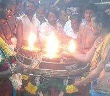 திருவண்ணாமலை அண்ணாமலையார் கோயிலில் பரணி தீபம் ஏற்றம்